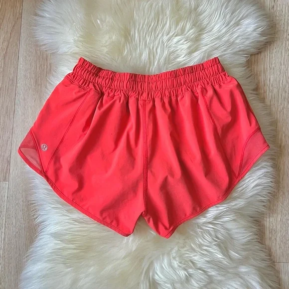 ❤️CARNATION RED HOTTY HOTS❤️